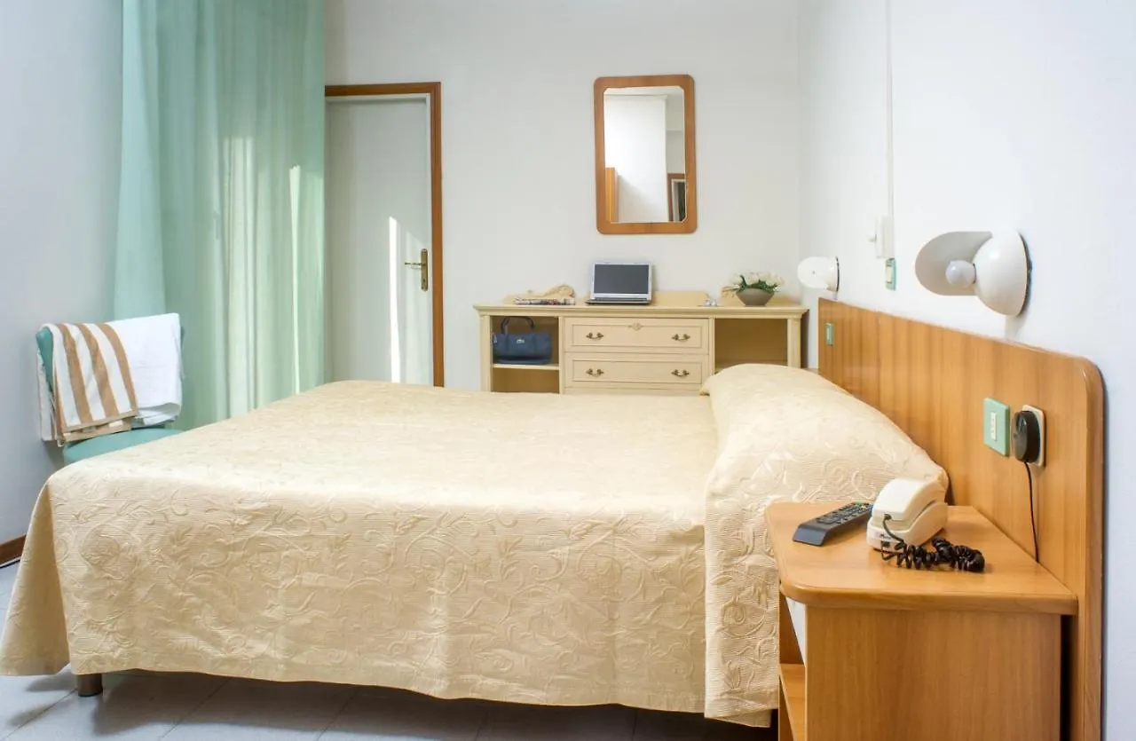 **  Hotel Exclusive In Pieno Centro - Nuova Gestione 2025 Riccione Italië