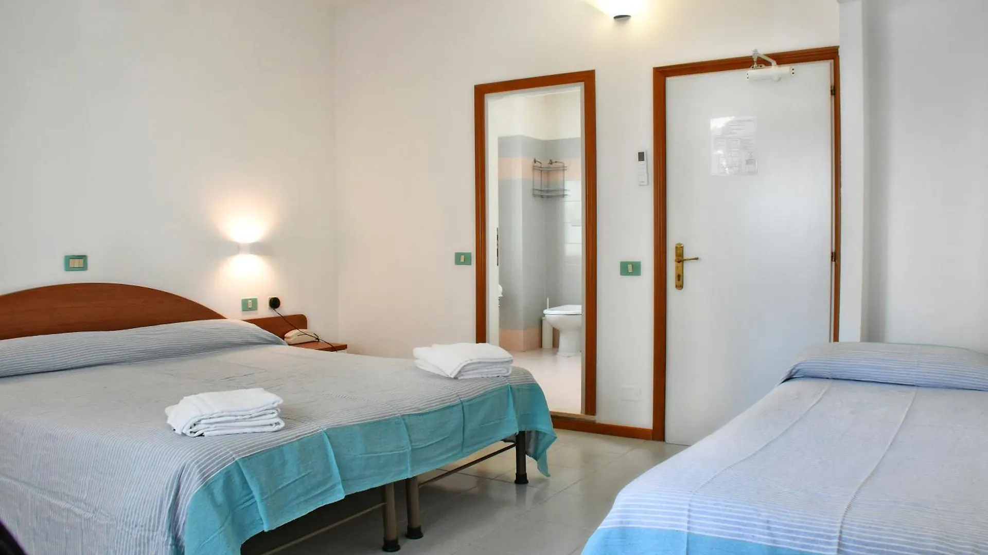Hotel Exclusive In Pieno Centro - Nuova Gestione 2025 Riccione 2*,  Italy