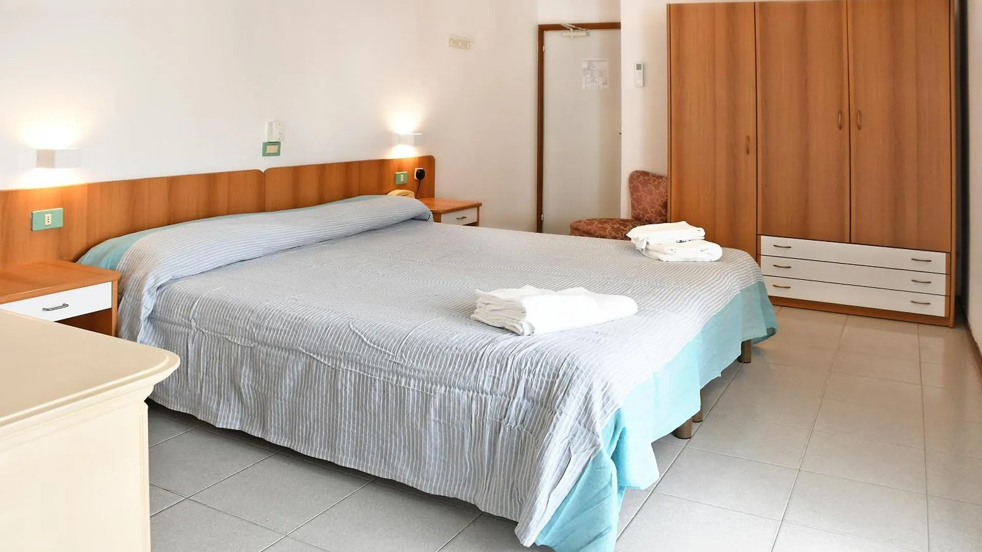 **  Hotel Exclusive In Pieno Centro - Nuova Gestione 2025 Riccione Italy