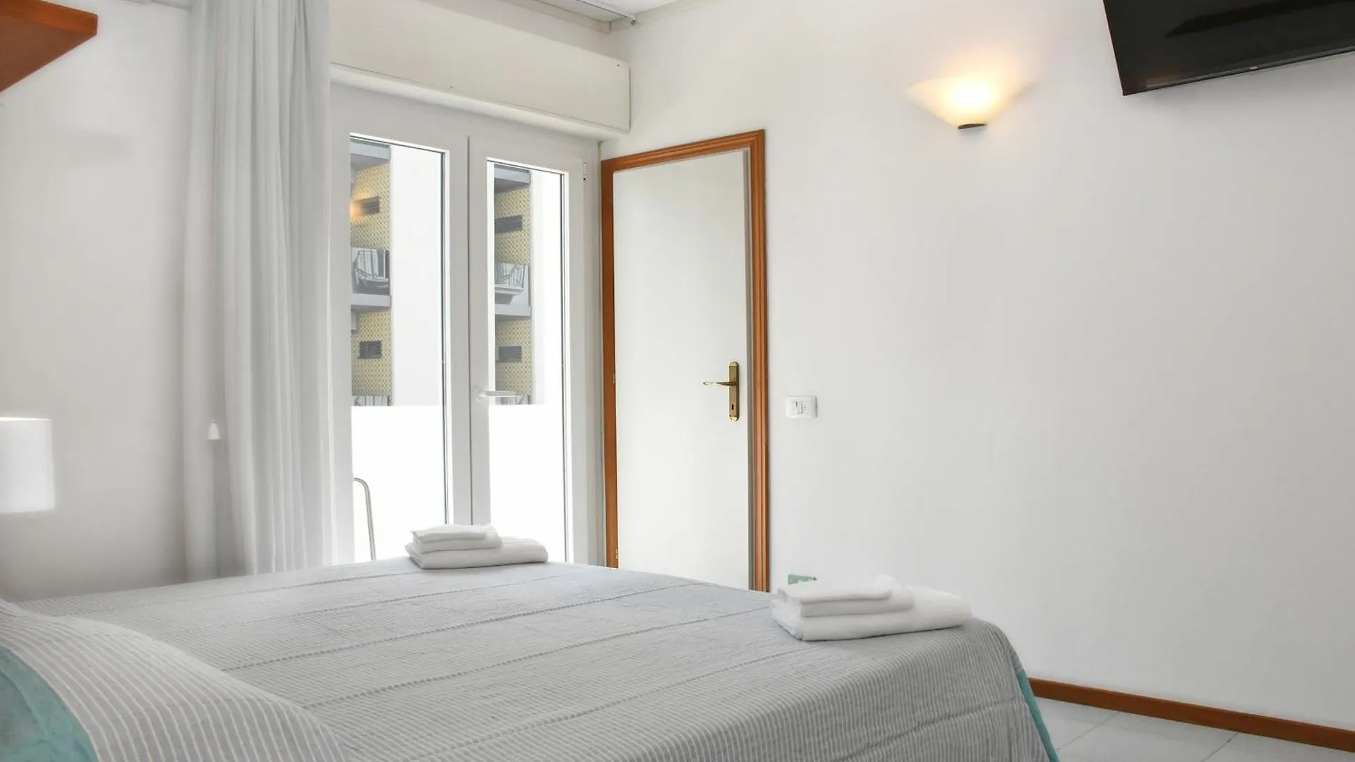 Hotel Exclusive In Pieno Centro - Nuova Gestione 2025 Riccione